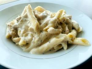 Cheesy Alfredo Chicken