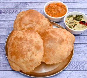 Poori Korma (3 Pcs)