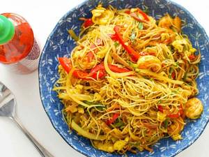 Singapuri Chicken Noodles