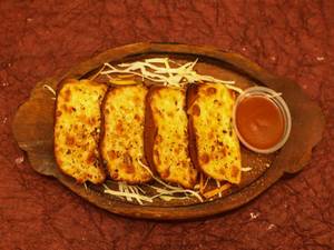 Corn Cheese Garlic Bread (4 Pcs)