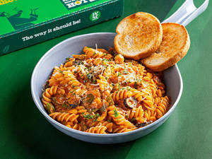 Jain Pink Sauce Pasta