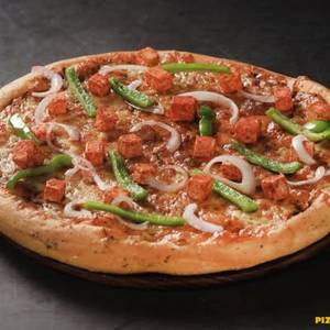 Kadhai Paneer Pizza