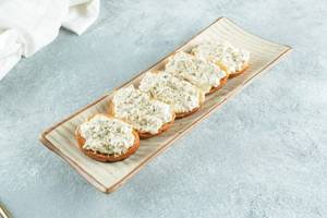 Mushroom And Cheese Garlic Bread