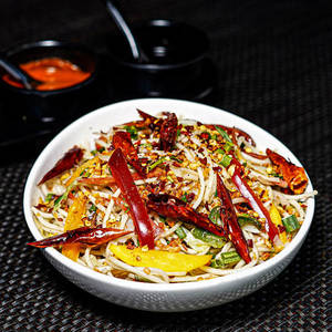 Veg Chilli Garlic Noodles