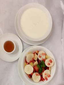 Fresh Fruits  & Yogurt