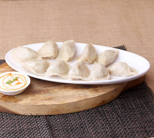 Steemed Momos  [6 Pcs]