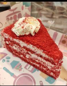 Red velvet pastry 