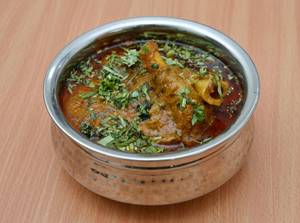 Mutton Bhuna [4 Pieces]