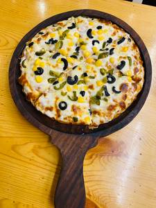 Veg Chopped Gravy Pizza