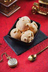 Shalimar Special Ice Cream (family Pack)