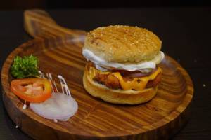 Paneer Crisp Burger