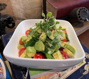 Avocado & Lettuce Salad (Keto)