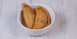 Gujiya Chashni