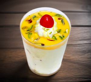 Pineapple Pudding Cup