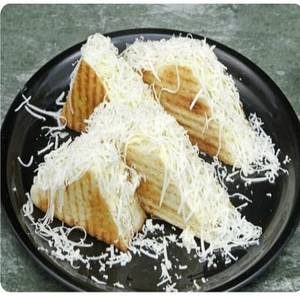 Cheese Aloo Mutter Grilled Sandwich