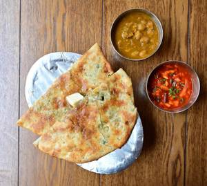 Aloo pyaz + Masala Kulcha