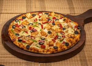 Chilli Paneer Pizza