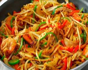 Chicken Singapore Noodles