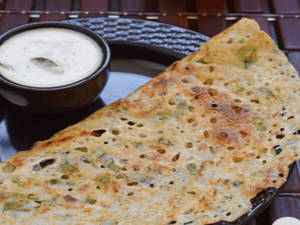 Onion Rava Paneer Dosa