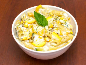 Loaded White Cheese Sauce Pasta (Penne & Fusilli Mix)