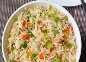 Veg Fried Rice ( Serves 1 )