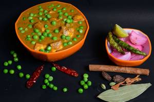 Matar Paneer