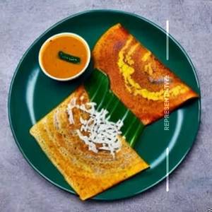 Capsicum Cheese Onion Rava Masala Dosa