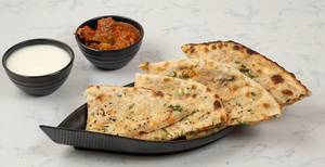 Paneer Paratha with Curd(1 Pc.)
