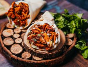 Chicken Shawarma Spicy Roll