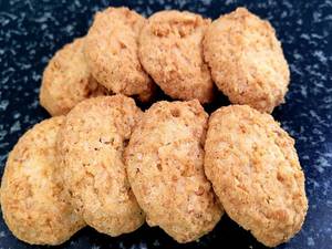 Special Coconut Biscuits (250 Gms)