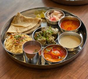 Chicken Kharda Thali