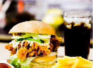 Fried Chicken Burger With French Fries And Pepsi [250 Ml]