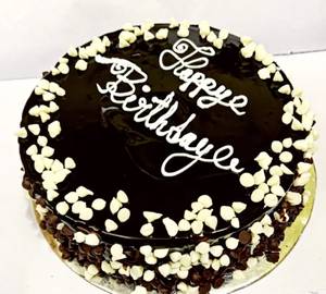 White Choco nuts Chocolate cake 500 gram