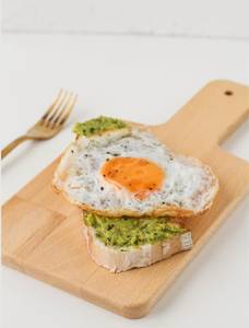 Tosted Slice Bread 2 Pis With 1 Pis Egg Sunny Side