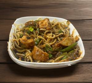 Chicken Manchurian noodle bowl