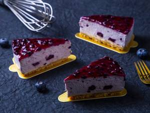 Blueberry Cold Cheese Pastry