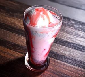 Strawberry Falooda