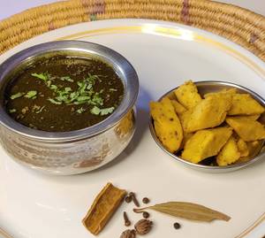 Wadi Rassa Handi Half