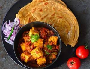 Kadhai Paneer + 2 Laccha Paratha