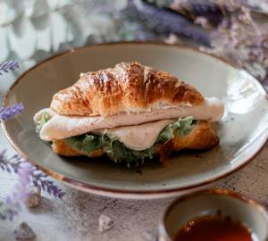 Chicken Ham, Lettuce, Garlic Mayo