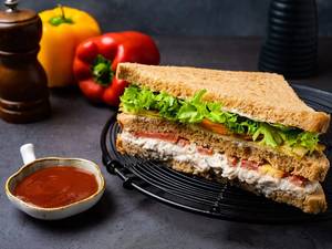 Classic Chicken Club Sandwich