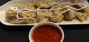 Veg Steam Momos (8pcs)