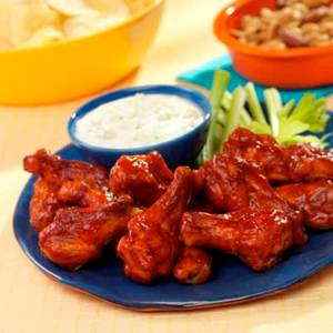 Saucy wings (4 pcs)