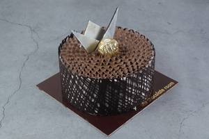 Ferrero Rocher Cake [500 Grams]   