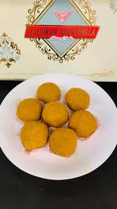 Besan Ladoo