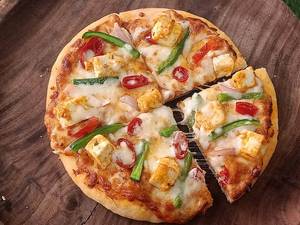 Paneer Tandoori Pizza
