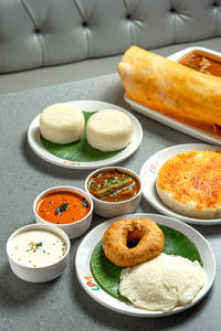 Idli Vada