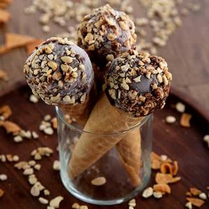 Choco Nut Belgian Cone (110 Gms)