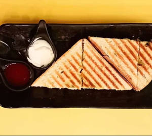 Chilli Cheese Sandwich Grilled