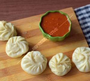 Veg momos [steam]